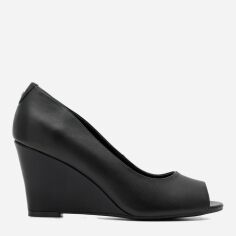 Акція на Жіночі туфлі зі шкіри Lasocki AMOLA WYL3314-1Z 36 23.5 см Чорні від Rozetka