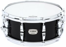 Акция на Малый барабан Yamaha Absolute Hybrid Maple Snare 14" AMS1460 Sob (Solid Black) от Stylus