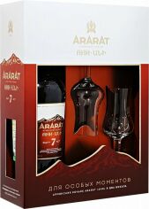 Акція на Набор: бренди Ararat Ani 7 years old 0.7л 40%, gift box with 2 glasses (STA4850001006855) від Stylus