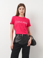 Акция на Футболка жіноча Calvin Klein Jeans 11323.4 XL (48) Малинова от Rozetka