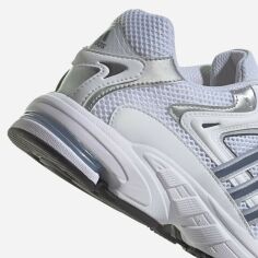 Акція на Жіночі кросівки adidas Response CL W IE9867 39.5 (6UK) Білі від Rozetka