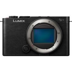 Акція на Фотоаппарат Panasonic Lumix DC-S9 Body Jet Black (DC-S9E-K) від MOYO