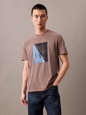 Акція на Футболка бавовняна довга чоловіча Calvin Klein 737229883 L Коричнева від Rozetka