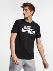 Акція на Футболка бавовняна довга чоловіча Nike Sportswear Just Do It Swoosh AR5006-011 XS Black/White з принтом від Rozetka