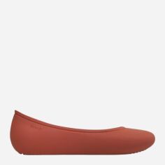 Акція на Жіночі балетки Crocs Brooklyn Flat W 209384-2DT 41-42 (M8/W10) 26 см Червоні від Rozetka
