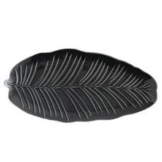 Акція на Блюдо фарфоровое овальное 30x16.8 см Leaf Black Limited Edition B010751 від Podushka