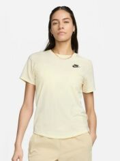 Акція на Футболка бавовняна жіноча Nike Sportswear Club Essentials DX7902-113 XS Бежева від Rozetka