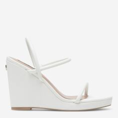 Акція на Жіночі босоніжки Nine West WFA2624-1 37 24.2 см Білі від Rozetka