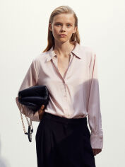 Акція на Блузка жіноча H&M 939703077c21 M Рожева від Rozetka