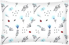 Акція на Наволочка Cosas Blue Wildflowers Фланель Біла 50x70 см від Rozetka