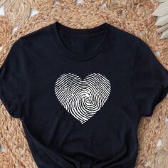 Акція на Футболка бавовняна жіноча Easy Imprint of love EY00076 XL Чорна від Rozetka