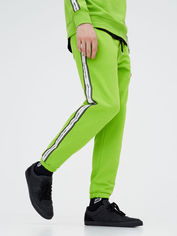 Акция на Спортивные штаны Pull & Bear 5680-525-520 M Салатовые (05680525520037) от Rozetka UA