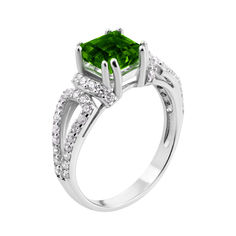 Акція на Серебряное кольцо с зеленым кварцем и фианитами 000133664 17 размера від Zlato