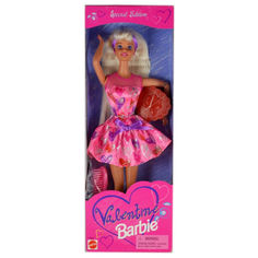 Акция на Коллекционная Кукла Барби День Валентина Блондинка розовое платье с сердечками 1997 года - Barbie Valentine Day от Allo UA