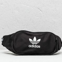 Акція на adidas Essential Crossbody Waistbag Black від Footshop