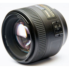 Акція на Объектив  Nikon AF-S Nikkor 85mm f/1,8G (JAA341DA) від Allo UA