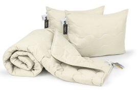 Акція на Набор шерстяной всесезонный 1680 Eco Light Cream одеяло и две подушки MirSon 172х205 см від Podushka