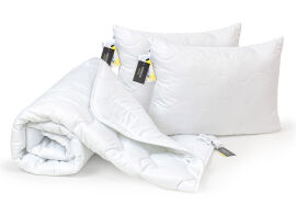 Акція на Набор антиаллергенный всесезонный Eco-Soft 1696 Eco Light White одеяло и две подушки MirSon 155х215 см від Podushka