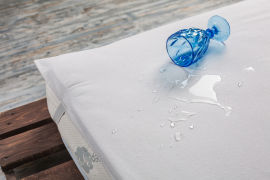 Акція на Наматрасник Aqua-stop резинка по углам Ecotton 120х200 см від Podushka