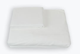 Акція на Постельное белье сатин Shine white SoundSleep белое простынь 180х200 см на резинке від Podushka
