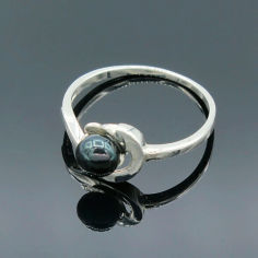 Акция на Серебряное кольцо Diva Загадка с жемчужиной 19 размер (053к) от Allo UA
