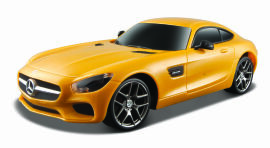 Акція на Автомодель Mercedes-AMG GT жовта (81220/6) від Будинок іграшок
