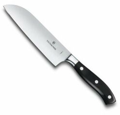 Акция на Кухонный нож Victorinox Forged Santoku Grand Maitre 17см черный (7.7303.17G) от Stylus
