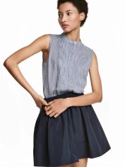 Акція на Блузка жіноча H&M 5333496RP21 34 Біла з синім від Rozetka