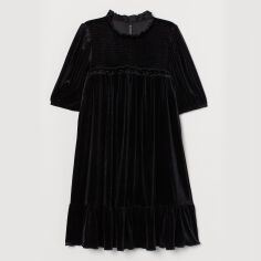 Акція на Сукня коротка осіння жіноча H&M 0928352_чер.велв XS Чорна від Rozetka