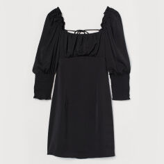 Акція на Сукня коротка осіння жіноча H&M 0890585_чер.кор.рук_01 40 Чорна від Rozetka