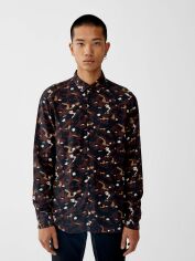 Акція на Сорочка чоловіча Pull & Bear XAZ220678WFJV S Коричнева в чорно-білі візерунки від Rozetka