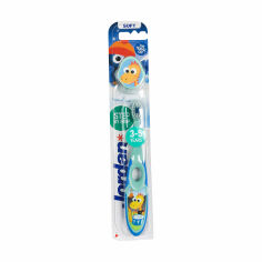 Акція на Дитяча зубна щітка Jordan Step2 3-5 років м'яка, з ковпачком для подорожей, жовта, 1 шт від Eva