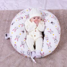 Акція на Подушка для вагітних і годування Mirson №8698 Print Line 17-0529 Bunnies white Полістирол 30х170 см від Rozetka