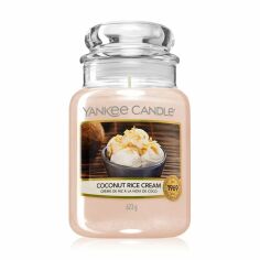 Акція на Ароматична свічка в банці Yankee Candle Coconut Rice Cream, 623 г від Eva