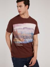 Акція на Футболка бавовняна довга чоловіча Guess 948225854 S Коричнева від Rozetka