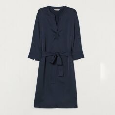 Акція на Сукня коротка жіноча H&M 0803993_без пояса 36 Темно-синя від Rozetka