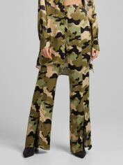 Акція на Штани жіночі Bershka XAZ355188PTLT M Зелені з чорним від Rozetka
