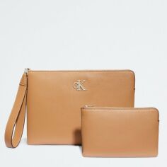 Акция на Комплект (сумка-клатч + косметичка) жіночий Calvin Klein 644797404 One size Коричневий от Rozetka