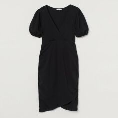 Акція на Плаття-футболка коротке жіноче H&M XAZ332948ZHNE XS Чорне від Rozetka