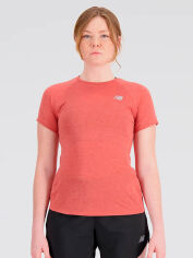 Акция на Спортивна футболка жіноча New Balance Impact Run WT21262ASO S Бургунді от Rozetka