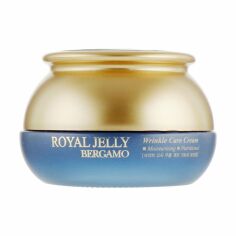 Акция на Омолоджуючий крем для обличчя Bergamo Royal Jelly Wrinkle Care Cream з маточним молочком, 50 г от Eva