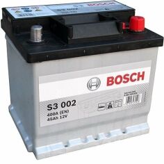 Акція на Автомобильный аккумулятор Bosch 45Ah-12v (S3002), R+, EN400 (5237439883) (0092S30020) від MOYO