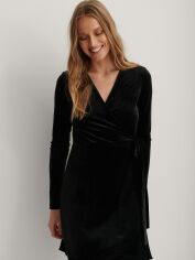 Акція на Сукня на запах коротка осіння жіноча NA-KD 1017-000926-0002 S Чорна від Rozetka
